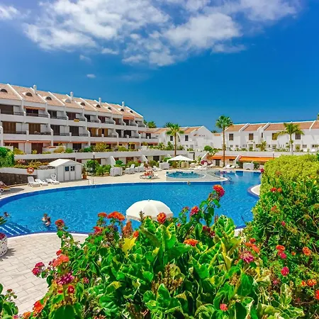 Parque Santiago 1 The First Line * Playa de las Américas