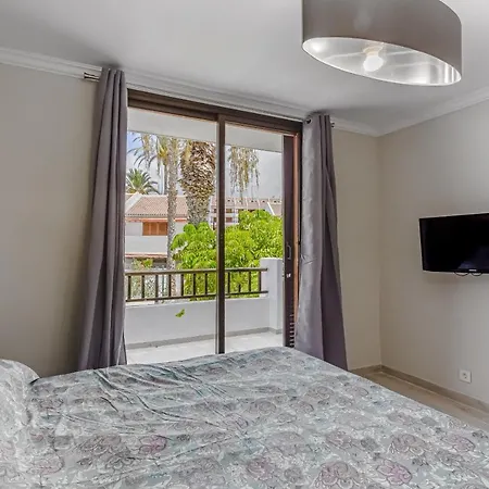 Parque Santiago 1 The First Line Playa de las Américas