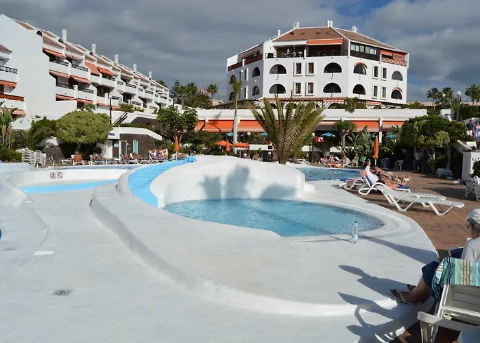 Parque Santiago 1 The First Line * Playa de las Américas